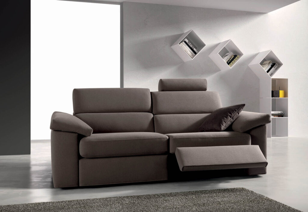 Divano relax Touch — Fogli Arredamenti: mobili su misura e falegnameria artigianale a Cascina (PI), province di Pisa e Livorno