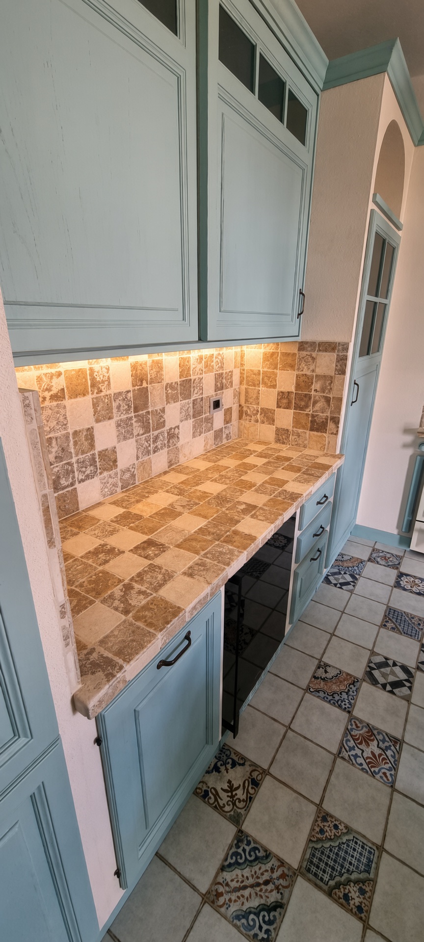 Cucina in muratura Silvia — vista 2, Fogli Cascina — Fogli Arredamenti: mobili su misura e falegnameria artigianale a Cascina (PI), province di Pisa e Livorno